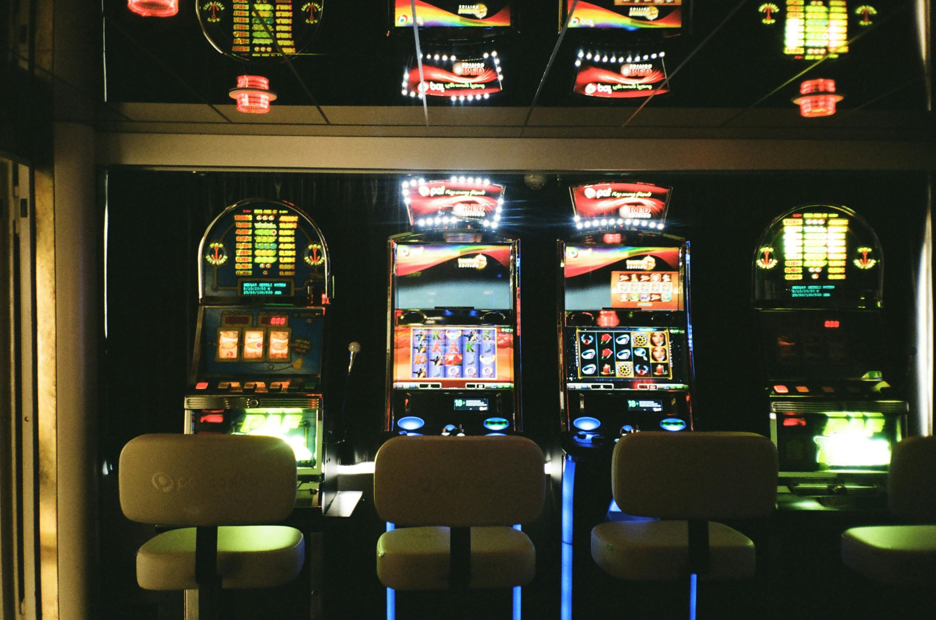 JILI live dealer studio with multi-camera stream and real-time betting interface